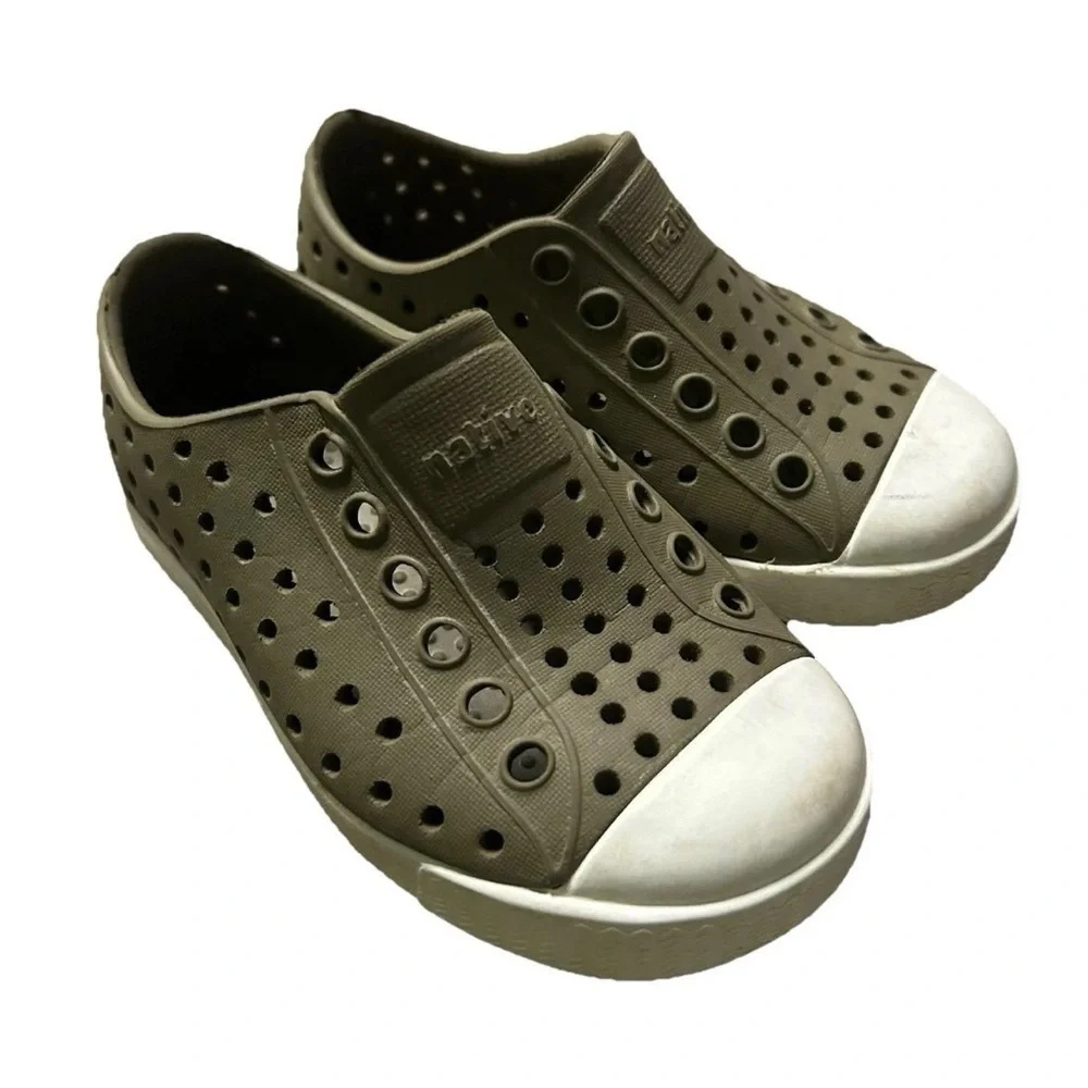 Native Jefferson Toddler Olive Green Brown Slip On Shoes Water Summer Size 6